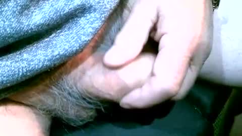 Snapshot of shootertog chatting on November 24, 2025, 10:37 am shootertog online show from November 24, 2025, 10:37 am