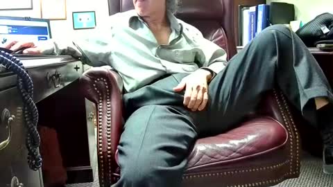 nikolas send dm for an appointment online show from February 12, 2025, 10:15 pm