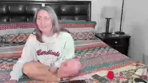 Snapshot of shortstuff79 chatting on October 12, 2025, 10:42 pm shortstuff79 online show from October 12, 2025, 10:42 pm