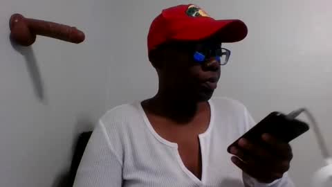 Snapshot of shottasquirtle chatting on December 5, 2024, 10:33 am ShottaSquirtle online show from December 5, 2024, 10:33 am