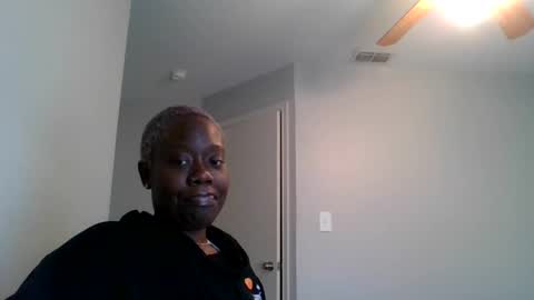 Snapshot of shottasquirtle chatting on January 6, 2025, 8:18 pm ShottaSquirtle online show from January 6, 2025, 8:18 pm