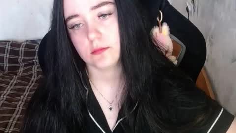 show_for_you online show from September 18, 2025, 11:45 am