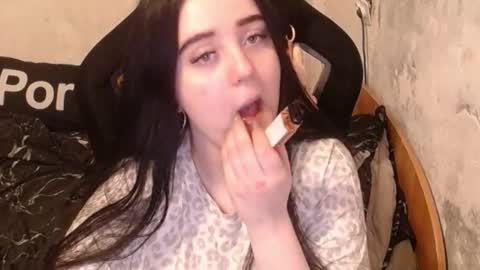 show_for_you online show from October 16, 2025, 8:21 pm