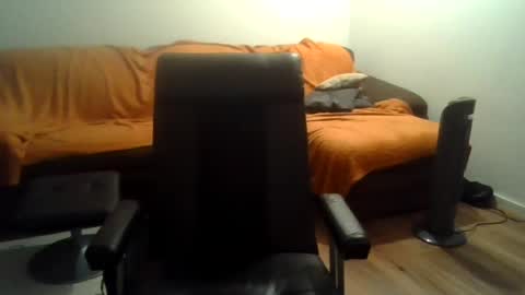 Snapshot of showherenow chatting on July 23, 2026, 8:34 am showherenow online show from July 23, 2026, 8:34 am