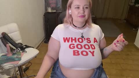 Mimi   online show from February 25, 2026, 3:21 pm