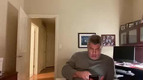 Chicago Guy online show from January 3, 2025, 6:11 am