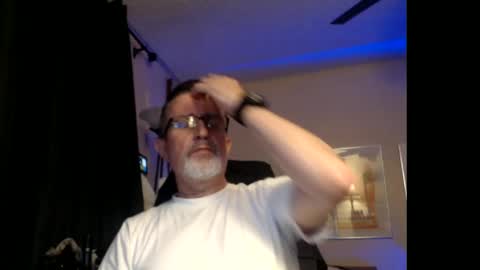 shrewtamer online show from February 18, 2025, 1:43 am