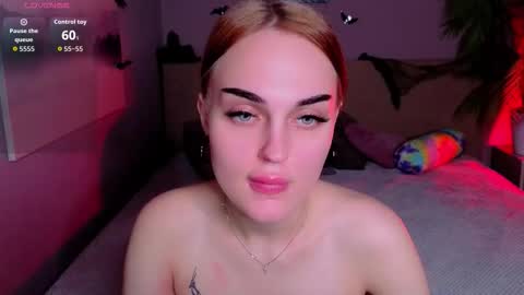 Snapshot of shuhuameow chatting on October 29, 2025, 3:58 pm Emly online show from October 29, 2025, 3:58 pm