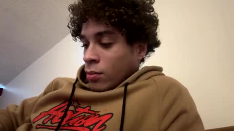 shurthingxx online show from January 7, 2025, 9:35 pm