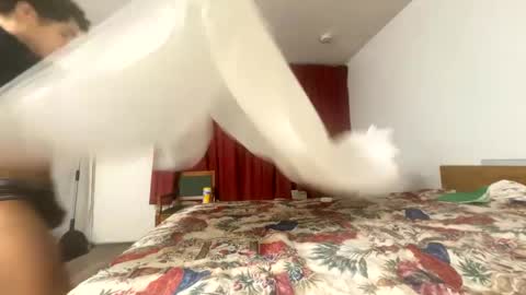 shurthingxx online show from January 12, 2025, 7:43 am