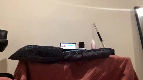 shurthingxx online show from February 13, 2025, 6:09 am