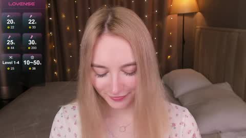 Snapshot of shy__polly chatting on May 15, 2026, 12:17 am Polly online show from May 15, 2026, 12:17 am