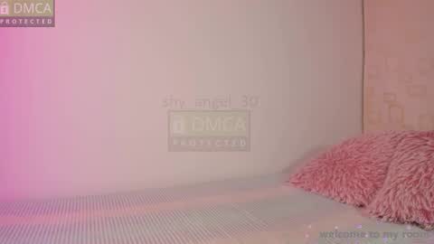 Angel  online show from December 15, 2025, 4:22 pm