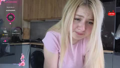 Molly online show from April 17, 2026, 1:25 pm