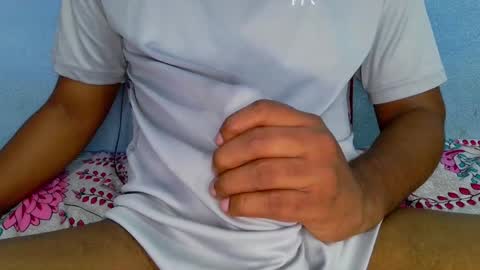 shyeyes online show from December 11, 2024, 4:07 am