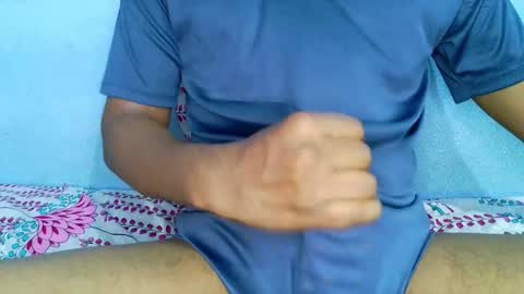 shyeyes online show from December 19, 2024, 2:24 pm