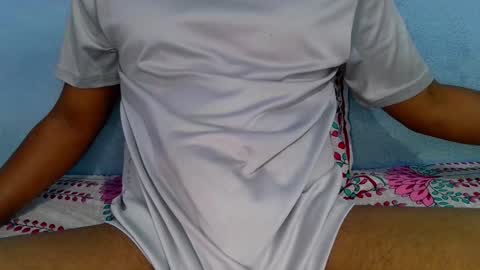 shyeyes online show from January 18, 2025, 1:40 pm