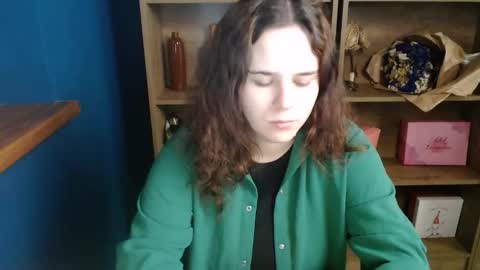 Snapshot of shy_lil chatting on October 18, 2025, 12:28 pm shy_lil online show from October 18, 2025, 12:28 pm