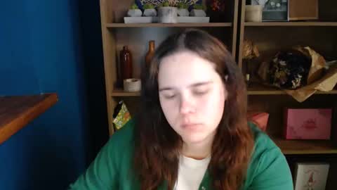 shy_lil online show from October 22, 2025, 1:44 pm