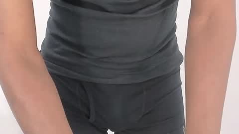 shy little online show from November 1, 2025, 5:48 pm