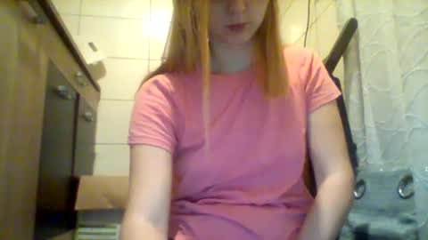 shy_model19 online show from December 21, 2024, 7:49 pm