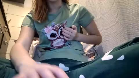 shy_model19 online show from December 24, 2024, 1:59 am