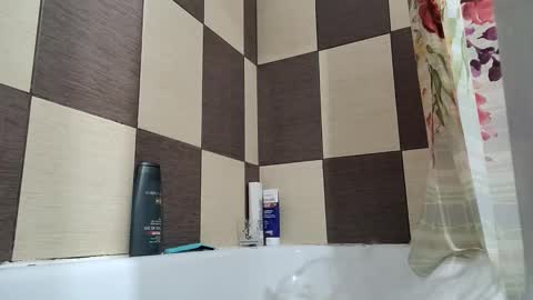 shy_model19 online show from December 24, 2024, 12:00 pm