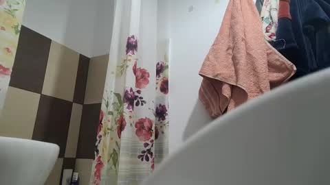 shy_model19 online show from December 28, 2024, 6:17 am