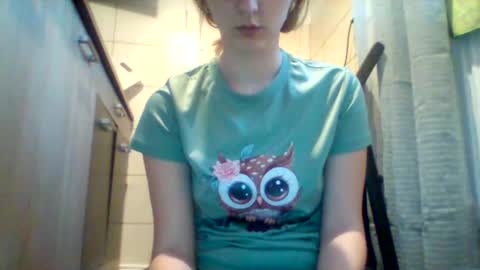 shy_model19 online show from January 4, 2025, 2:25 pm