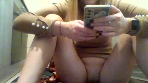 shy_model19 online show from January 7, 2025, 6:38 am