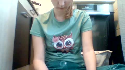 shy_model19 online show from January 26, 2025, 11:17 am