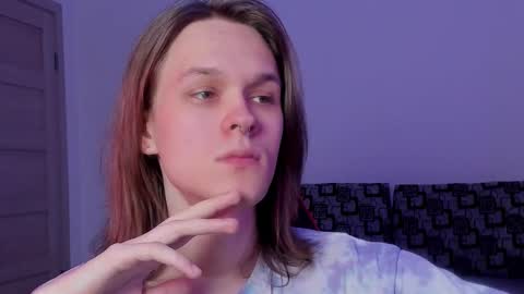 Snapshot of shy_nny chatting on October 15, 2025, 11:10 am Mark online show from October 15, 2025, 11:10 am