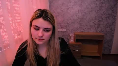 shy_sabrina_ online show from February 20, 2025, 11:42 am