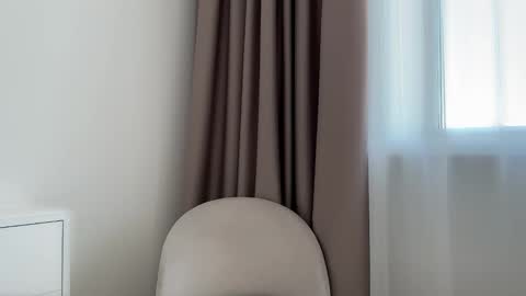 shy_schoolgirl_ online show from February 1, 2026, 10:36 am