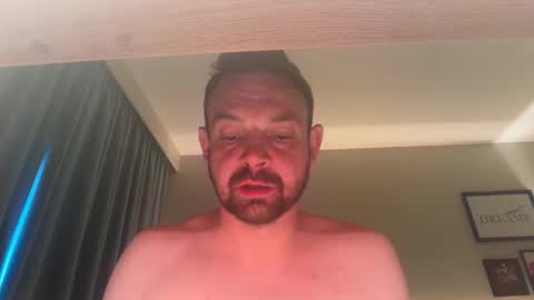 Snapshot of shyb35 chatting on September 9, 2025, 6:13 am shyb35 online show from September 9, 2025, 6:13 am