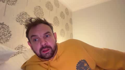 Snapshot of shyb35 chatting on November 9, 2025, 8:34 am shyb35 online show from November 9, 2025, 8:34 am