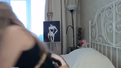 Eva online show from January 11, 2025, 4:48 am