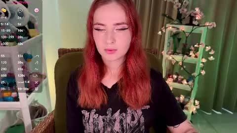 Snapshot of shyfoxxxy chatting on July 18, 2026, 6:39 am Effie online show from July 18, 2026, 6:39 am