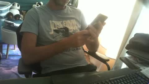 Snapshot of shyfrenchcock chatting on June 20, 2026, 11:57 am shyfrenchcock online show from June 20, 2026, 11:57 am
