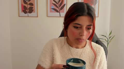 Snapshot of shylittlebunny chatting on January 24, 2025, 8:11 pm shylittlebunny online show from January 24, 2025, 8:11 pm