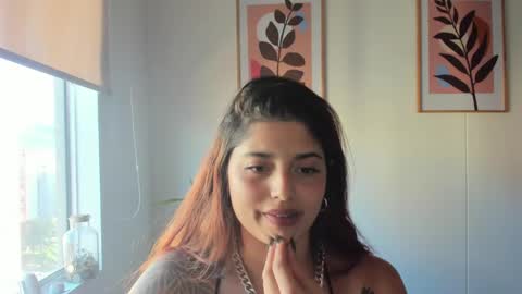 Snapshot of shylittlebunny chatting on May 6, 2026, 9:53 pm shylittlebunny online show from May 6, 2026, 9:53 pm