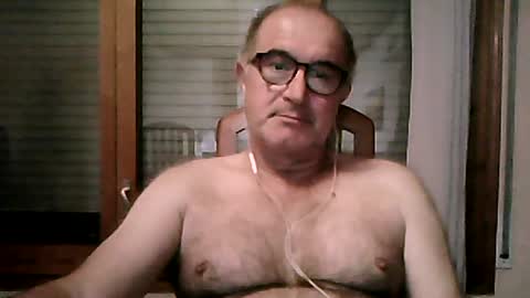 Snapshot of shymmy10 chatting on July 25, 2026, 2:42 am shymmy10 online show from July 25, 2026, 2:42 am