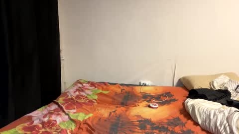 Tom and Betty online show from December 26, 2024, 1:21 pm