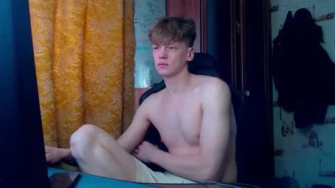 Snapshot of shyredstar chatting on February 10, 2026, 7:23 am Tom and Betty online show from February 10, 2026, 7:23 am