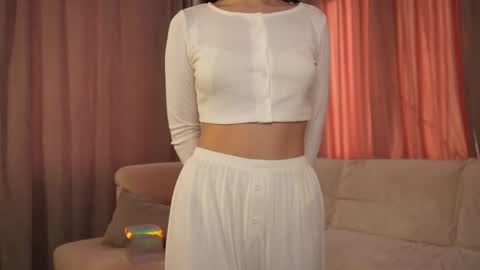 Tanya online show from April 13, 2026, 1:05 pm