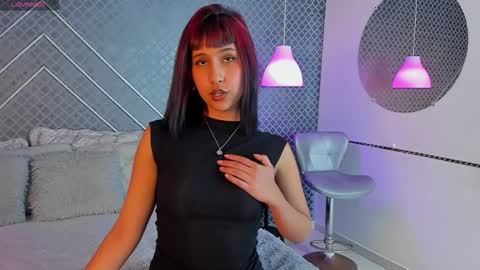 Sia online show from November 12, 2025, 7:35 pm