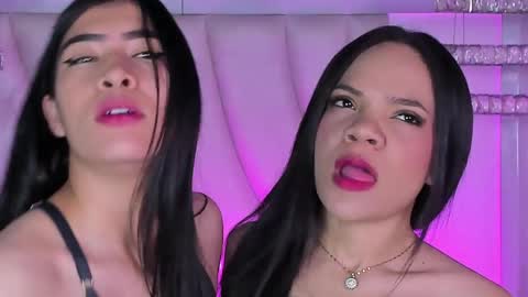 Snapshot of siara_lewis_ chatting on May 7, 2026, 11:43 pm Siara and Zoe tattoo online show from May 7, 2026, 11:43 pm