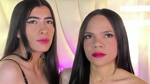 Snapshot of siara_lewis_ chatting on June 2, 2026, 10:34 pm Siara and Zoe tattoo online show from June 2, 2026, 10:34 pm