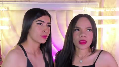 Snapshot of siara_lewis_ chatting on June 26, 2026, 11:31 pm Siara and Zoe tattoo online show from June 26, 2026, 11:31 pm