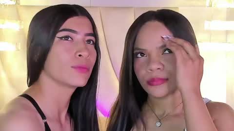 Snapshot of siara_lewis_ chatting on July 17, 2026, 11:53 pm Siara and Zoe tattoo online show from July 17, 2026, 11:53 pm